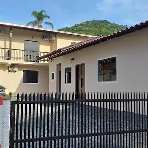  Casa de hóspedes Quitinete Vó Ana